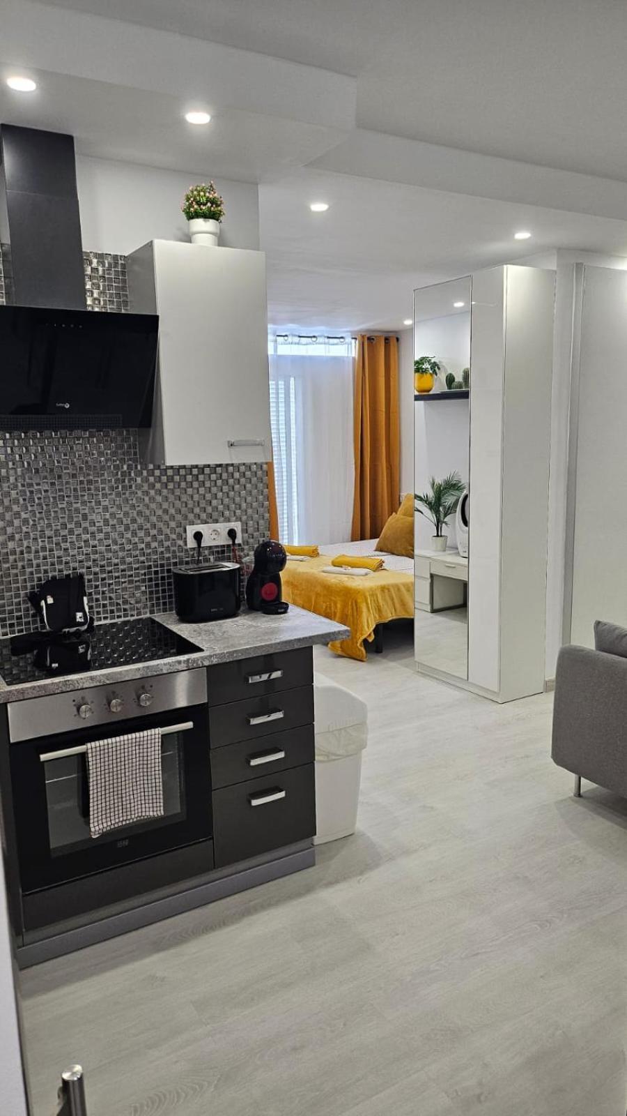 Papagayo Beach Apartments Arona  Esterno foto